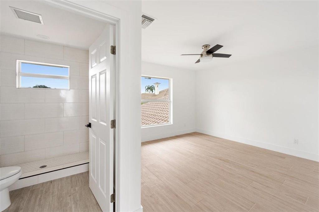 PALM BEACH POINT - Residential