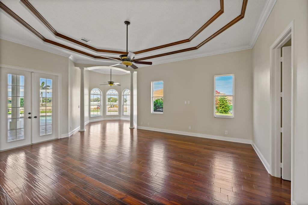 PALM BEACH POINT - Residential