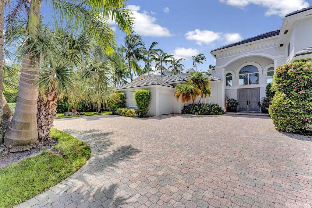 Photo of 1026 Seasage Drive, Delray Beach, FL 33483 (MLS # R11117180)