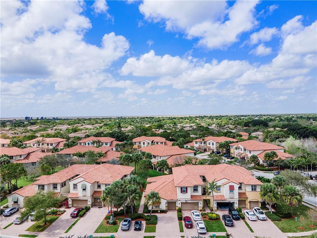 HERON PRESERVE - Residential