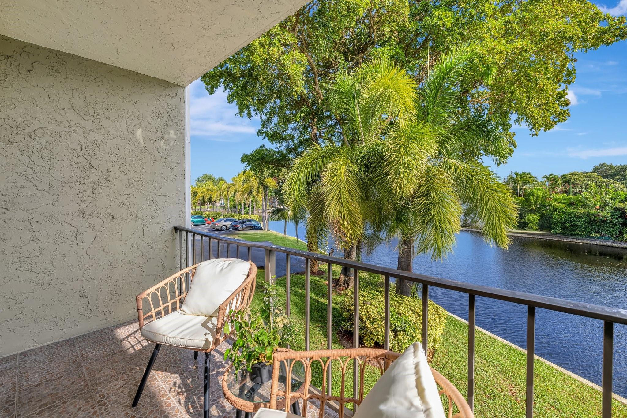 River Manor Condo - Residential