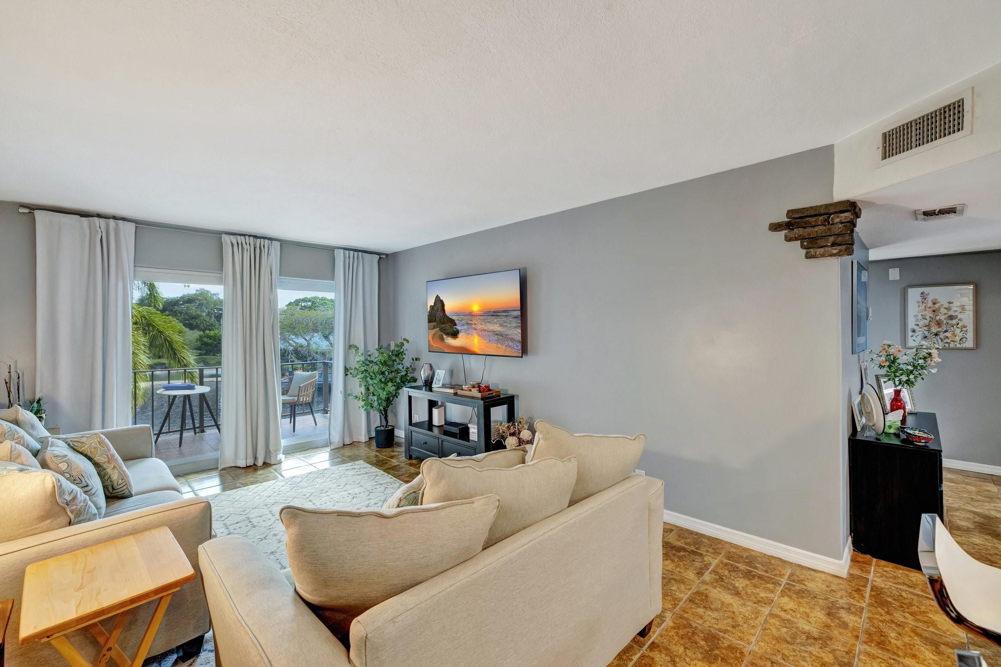 River Manor Condo - Residential