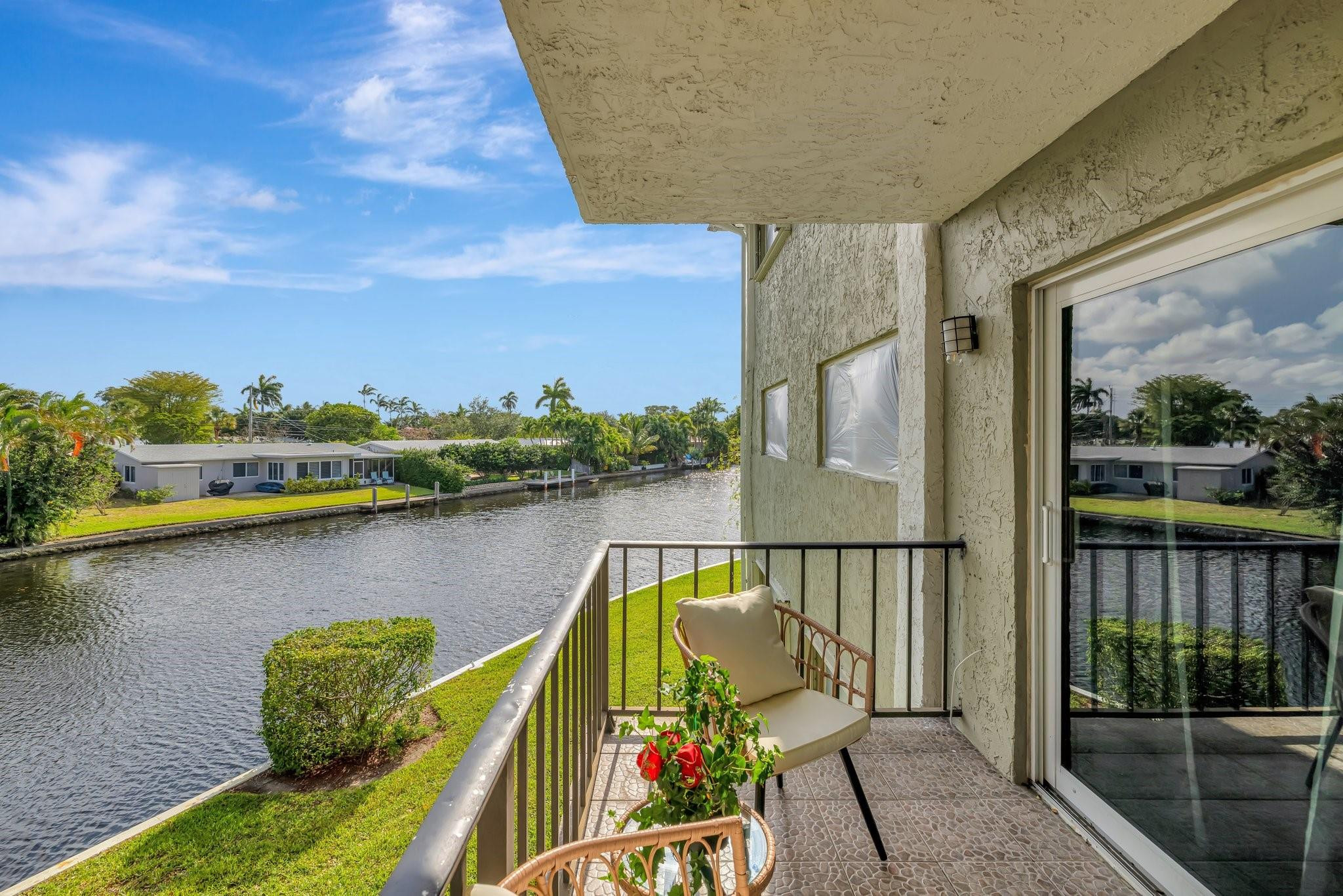 River Manor Condo - Residential