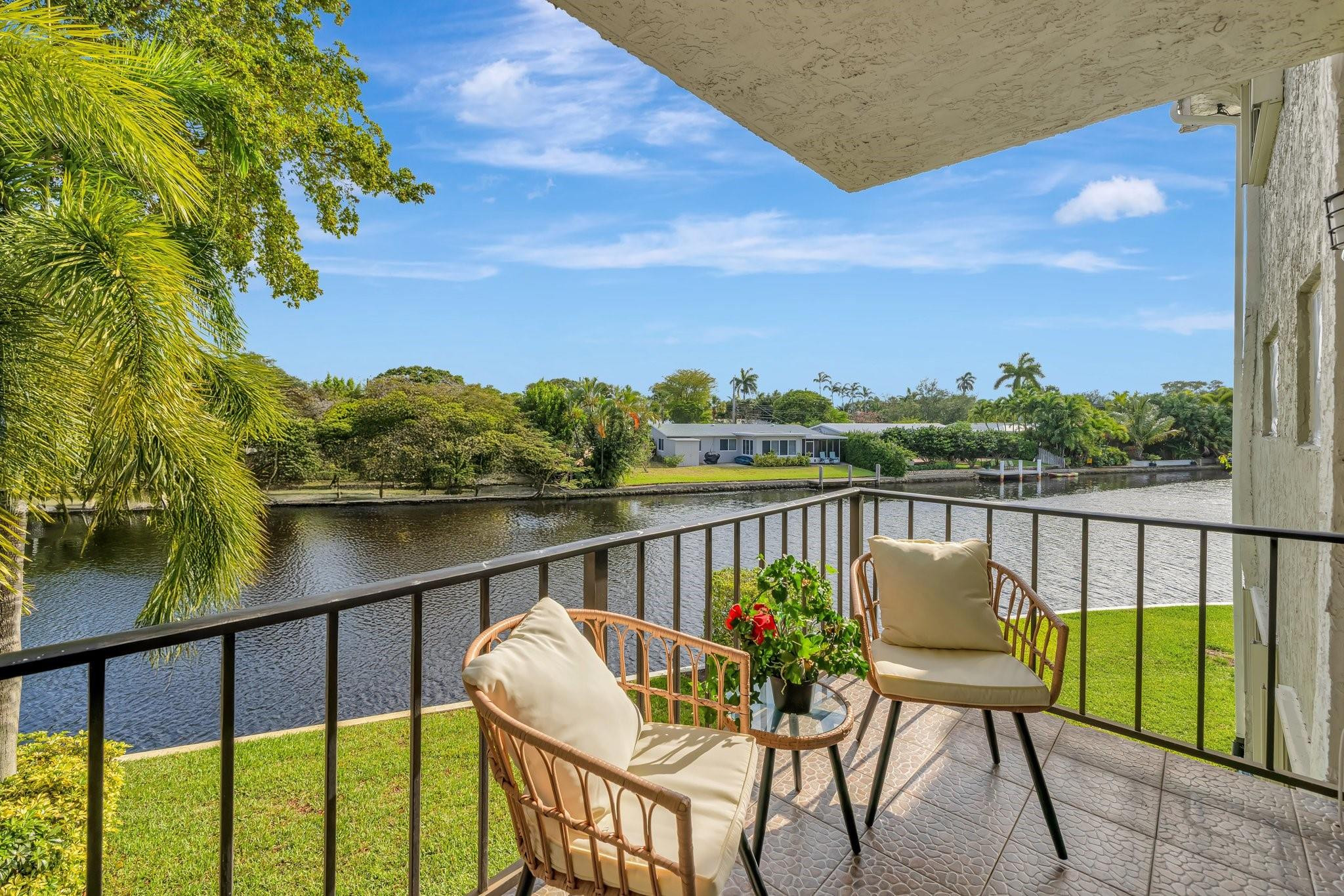 River Manor Condo - Residential