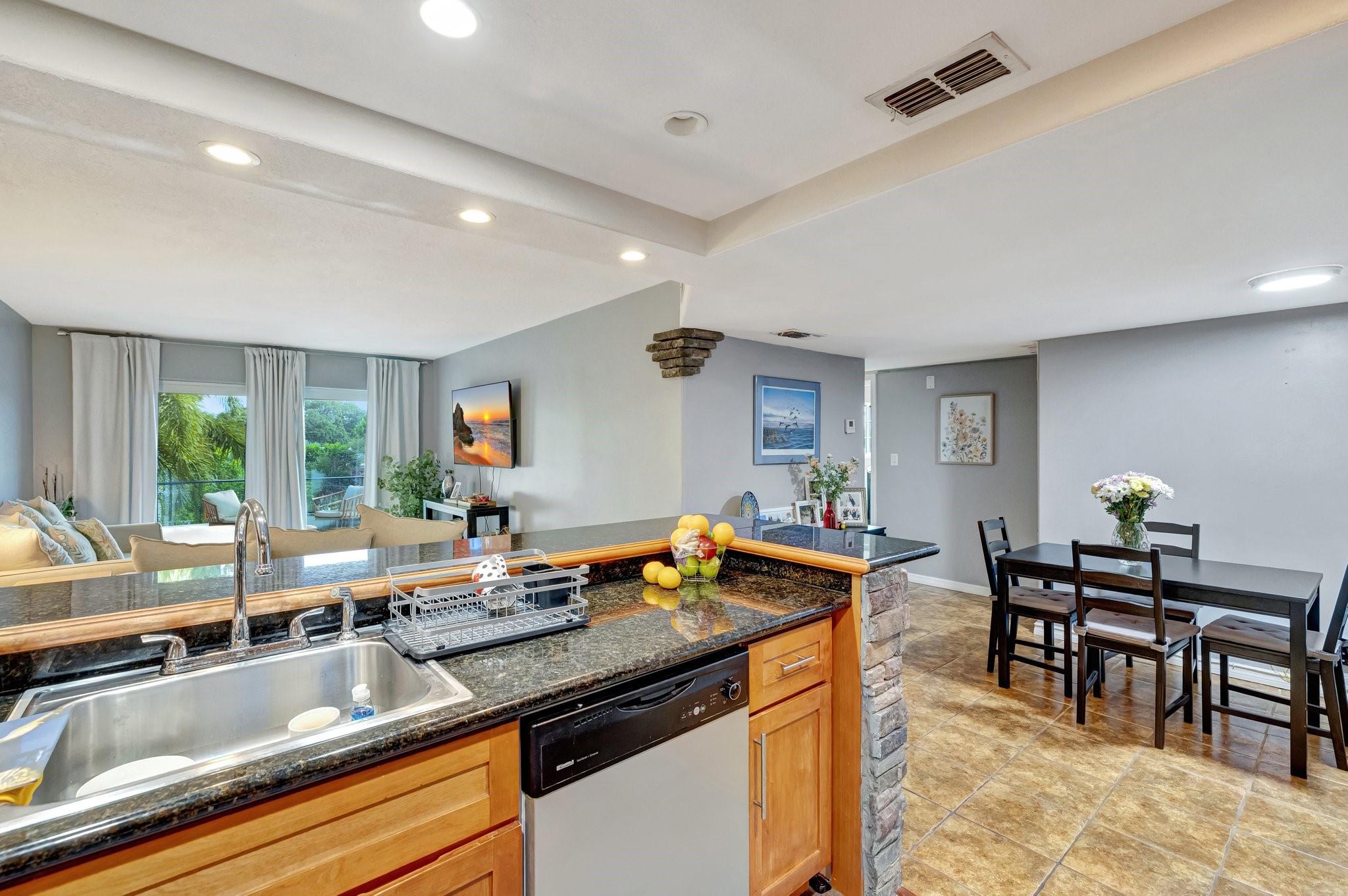 River Manor Condo - Residential