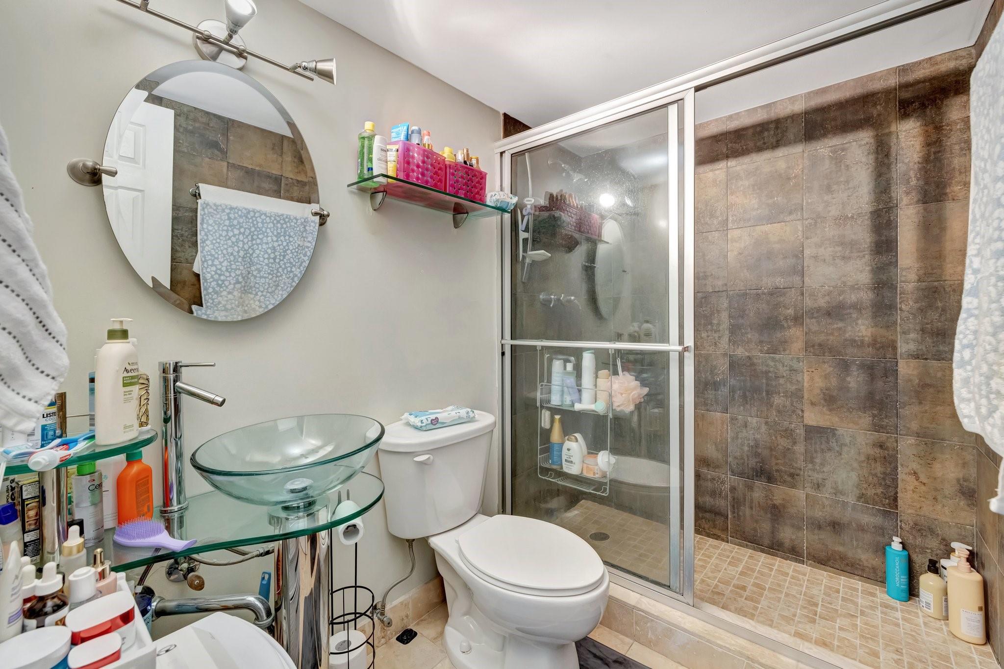 River Manor Condo - Residential