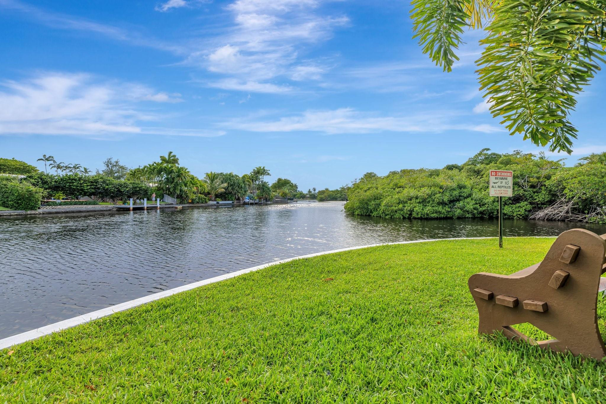 River Manor Condo - Residential