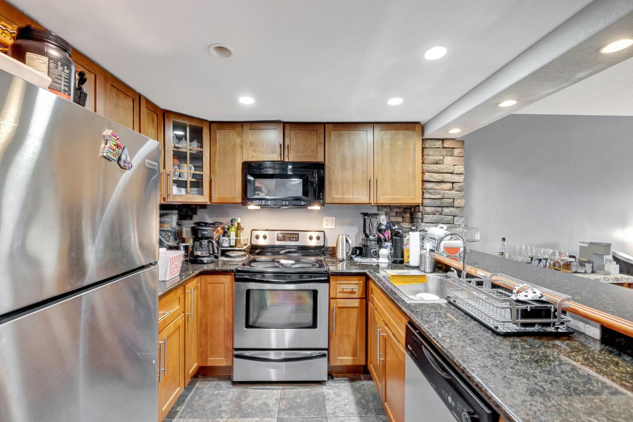 River Manor Condo - Residential