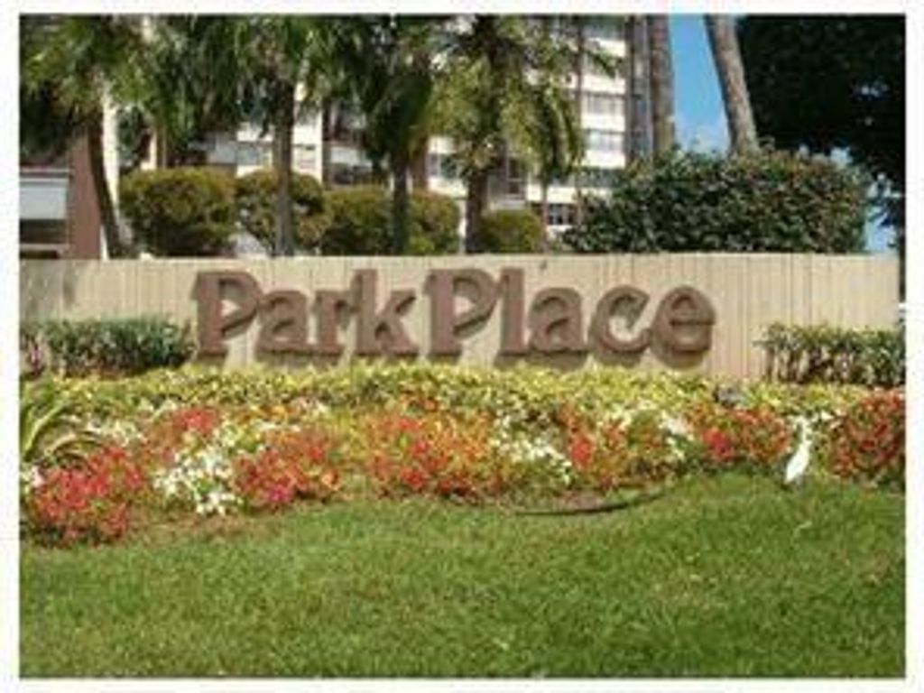 Photo of 1200 SAINT CHARLES PL Pl #409, Pembroke Pines, FL (MLS # F10292898)