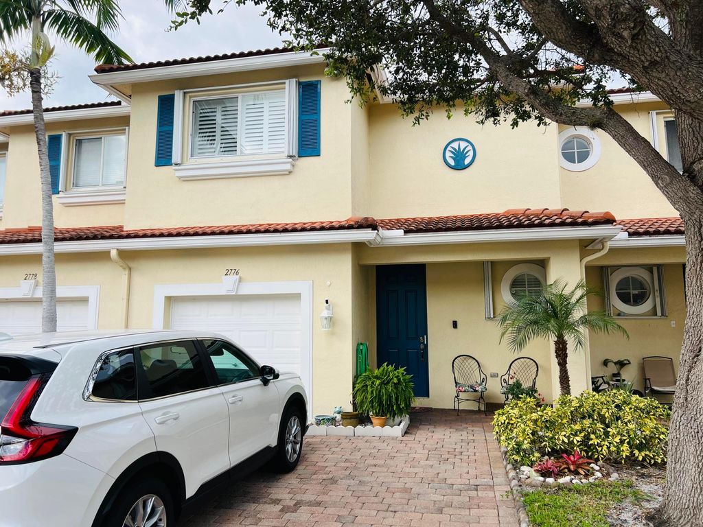 Photo of 2776 S Evergreen Circle, Boynton Beach, FL 33426 (MLS # R10943111)