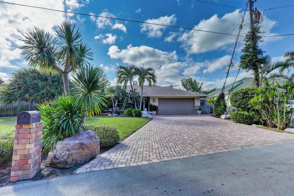 Photo of 14079 N Miller Drive, West Palm Beach, FL 33410 (MLS # R10924710)