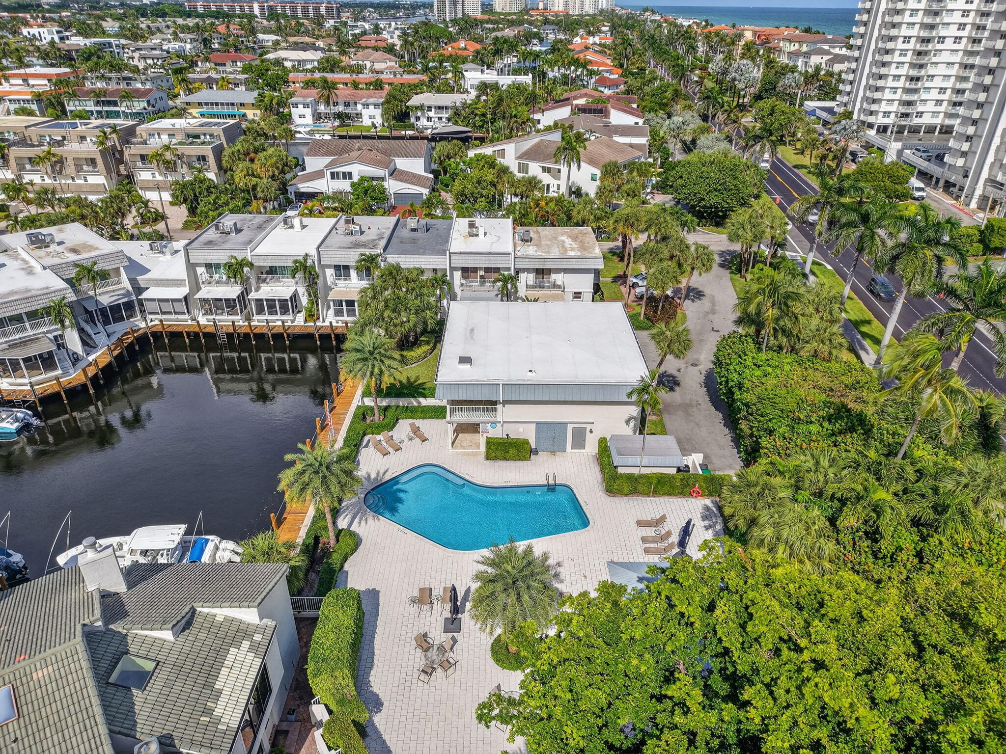 DELRAY BY THE SEA - Residential
