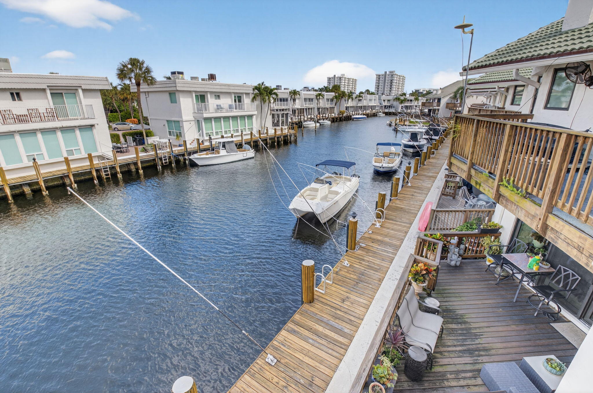 DELRAY BY THE SEA - Residential