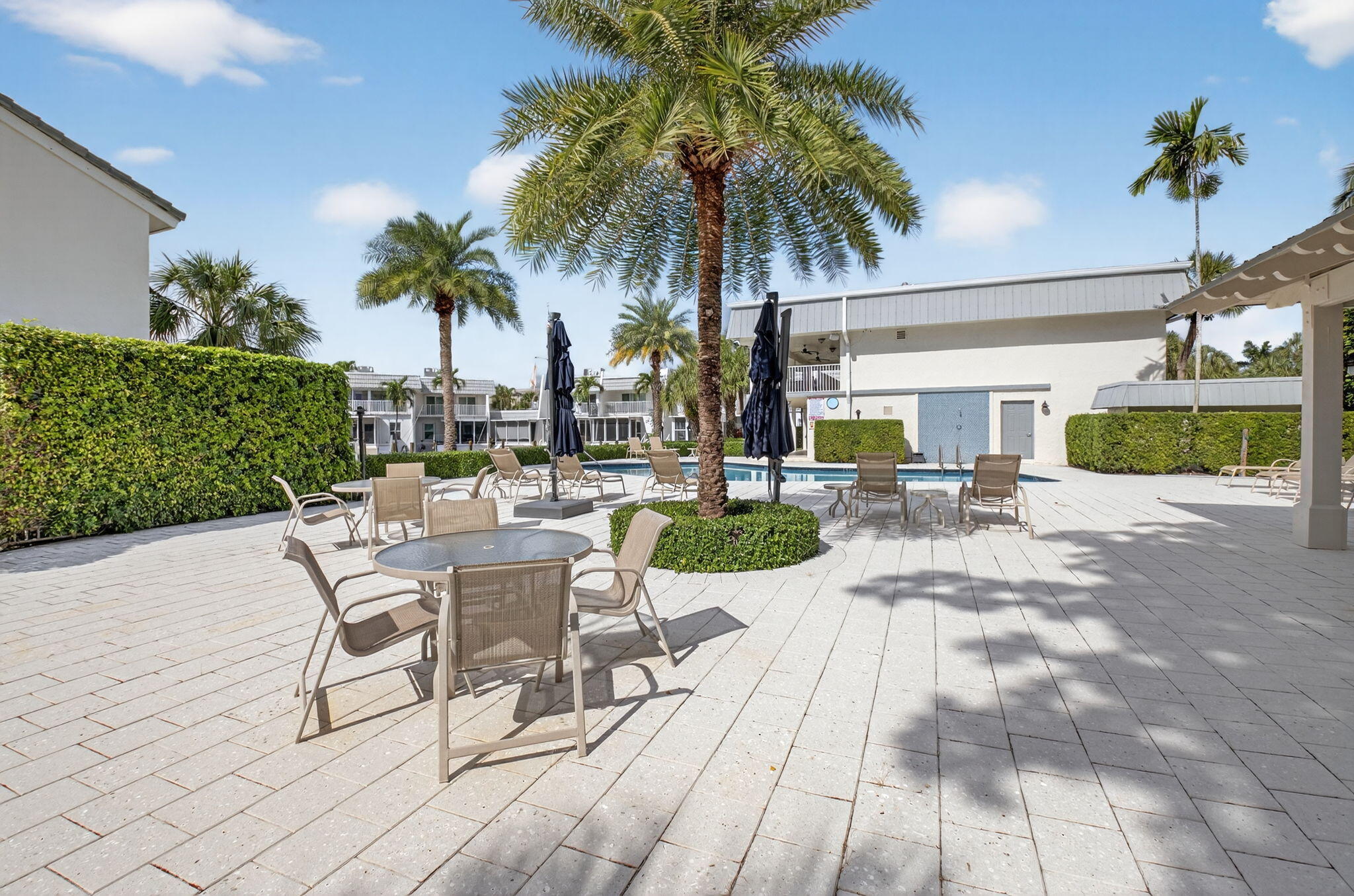 DELRAY BY THE SEA - Residential