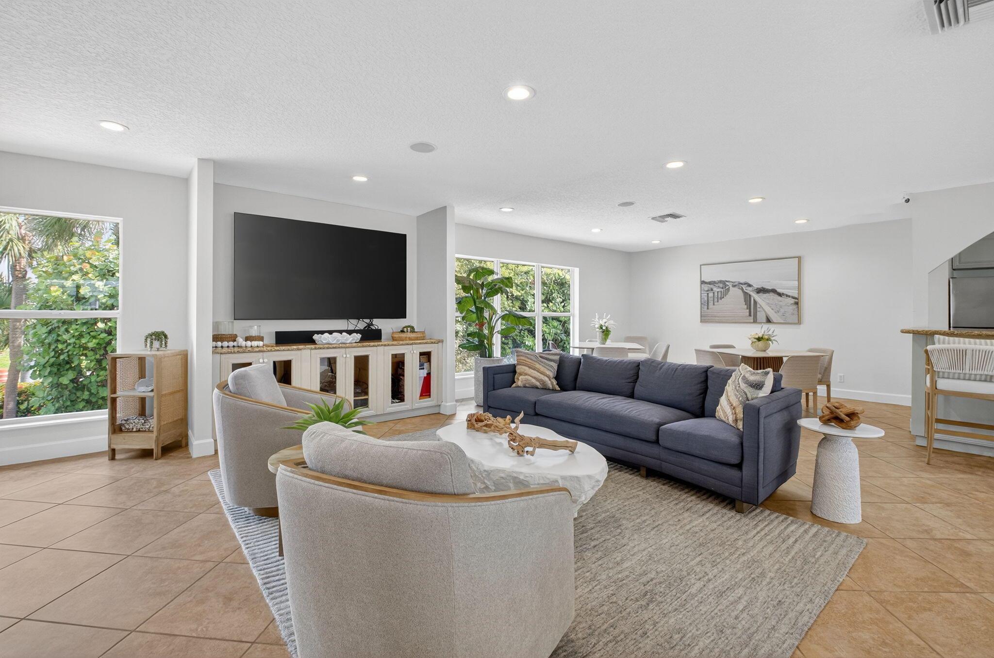 DELRAY BY THE SEA - Residential