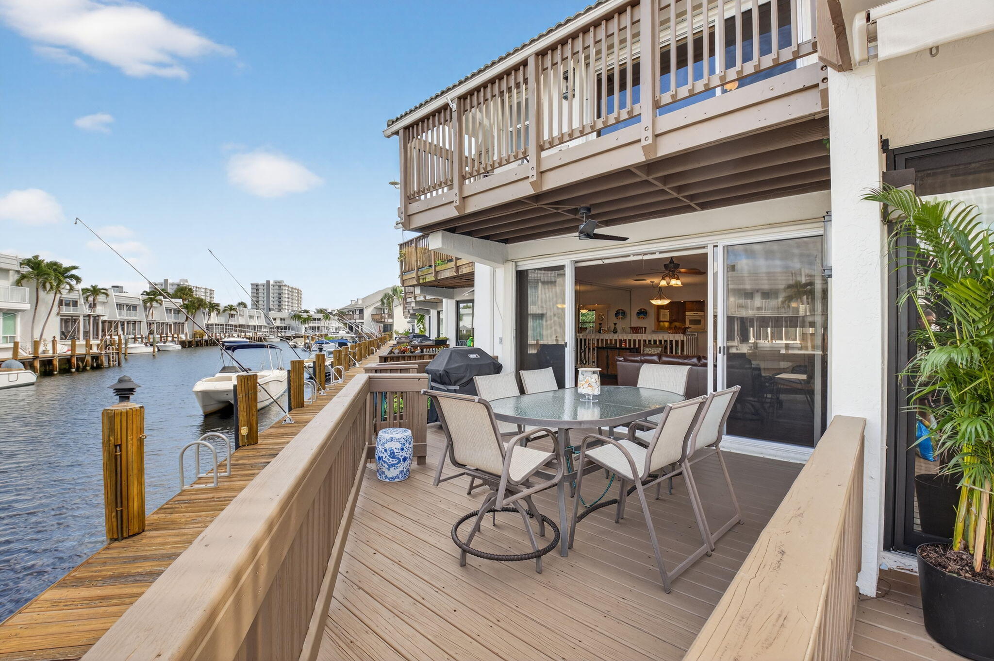 DELRAY BY THE SEA - Residential