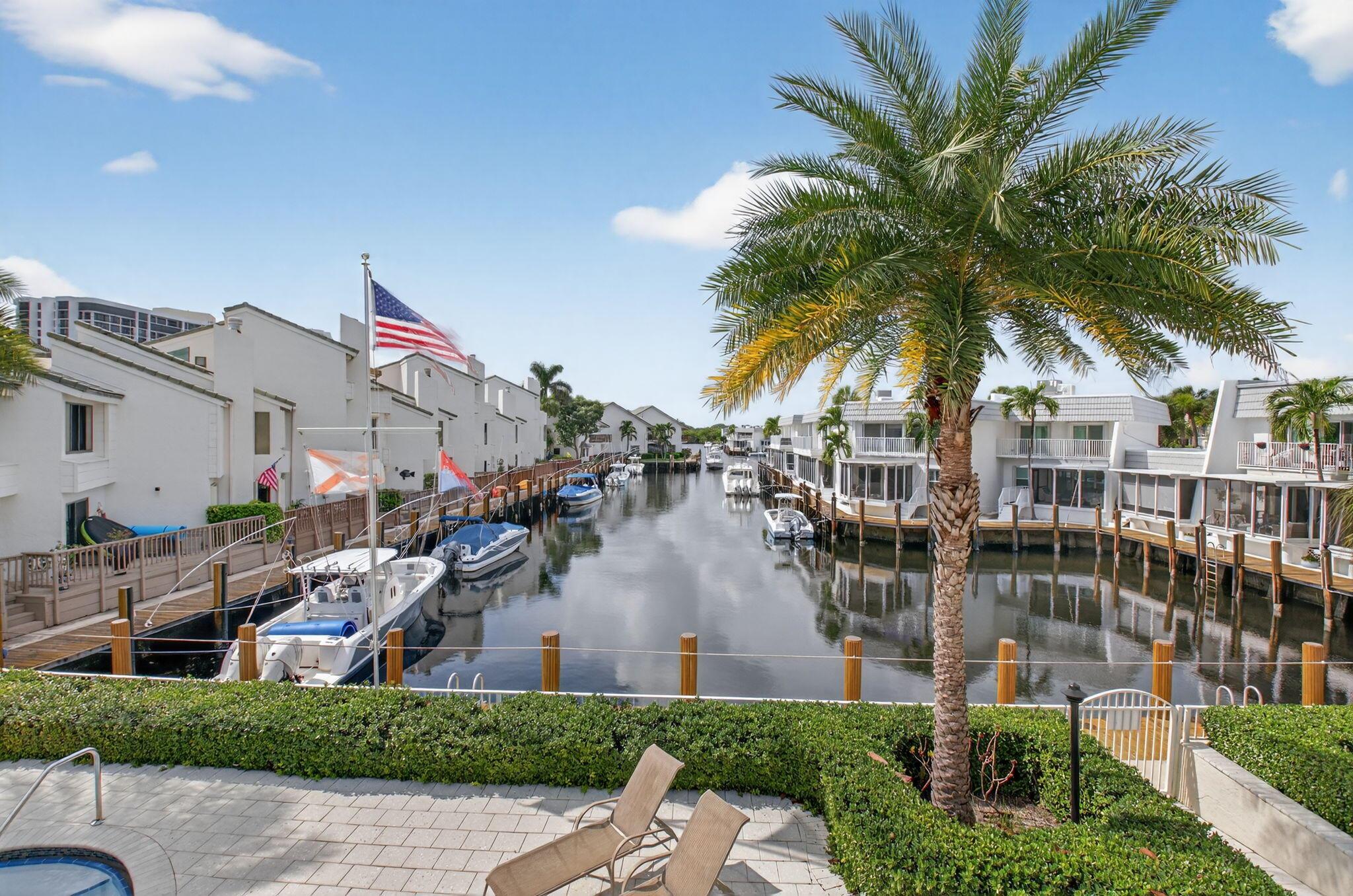 DELRAY BY THE SEA - Residential