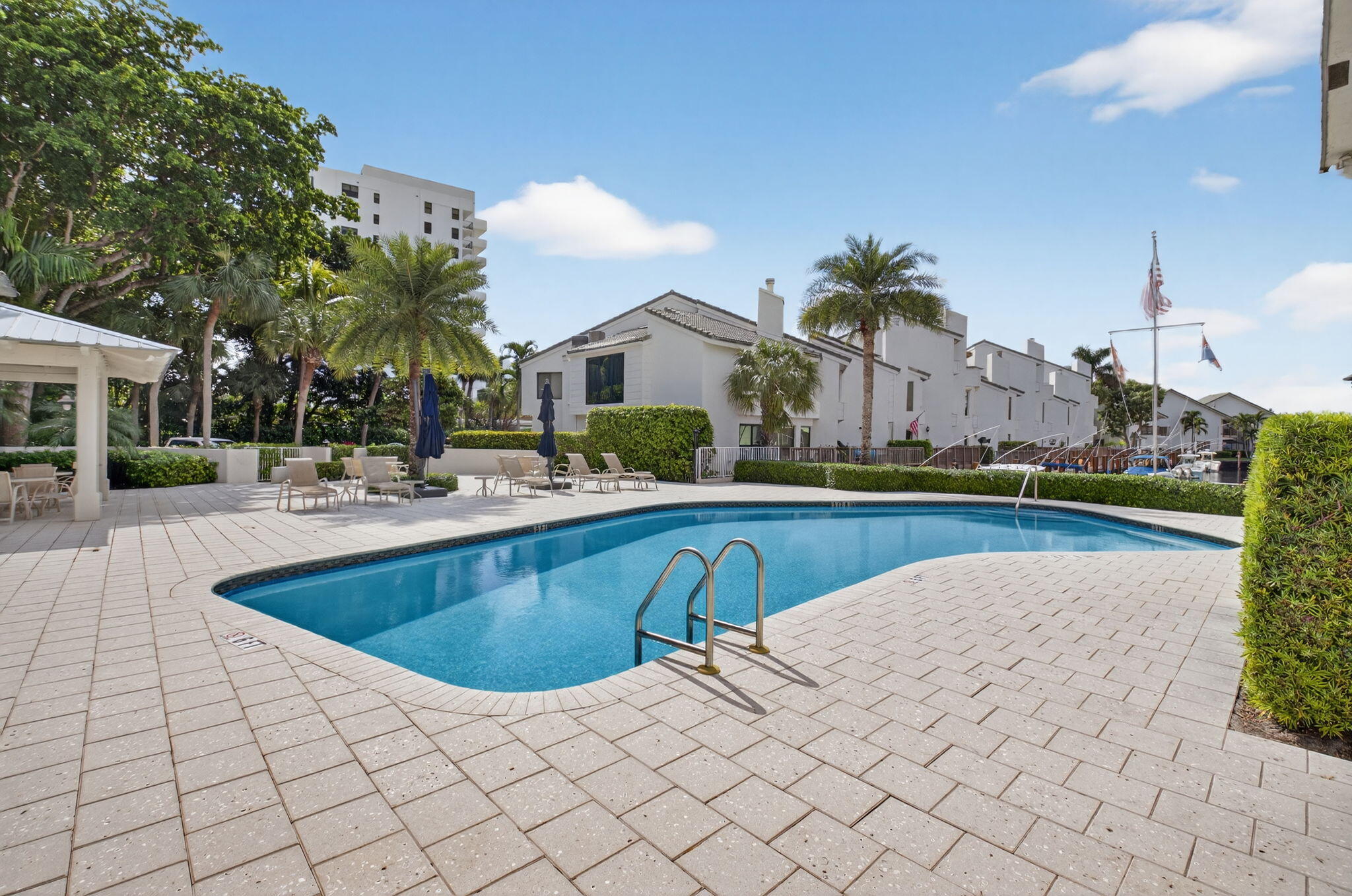 DELRAY BY THE SEA - Residential