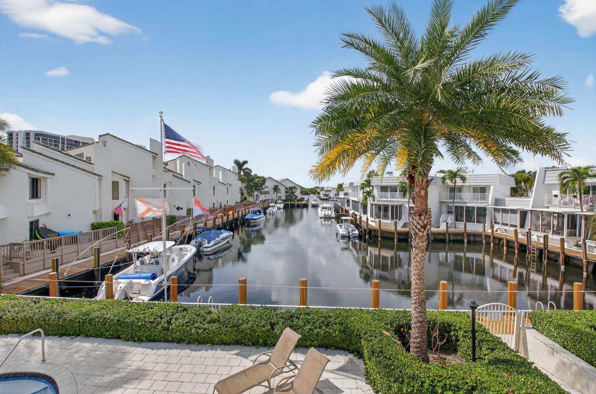 DELRAY BY THE SEA - Residential