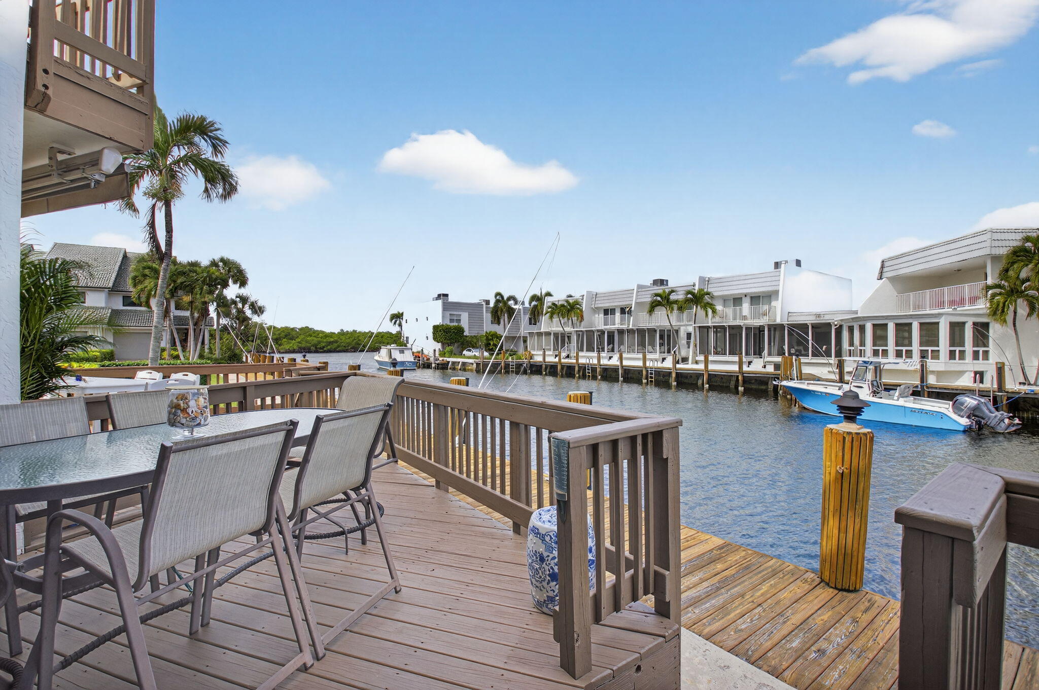 DELRAY BY THE SEA - Residential