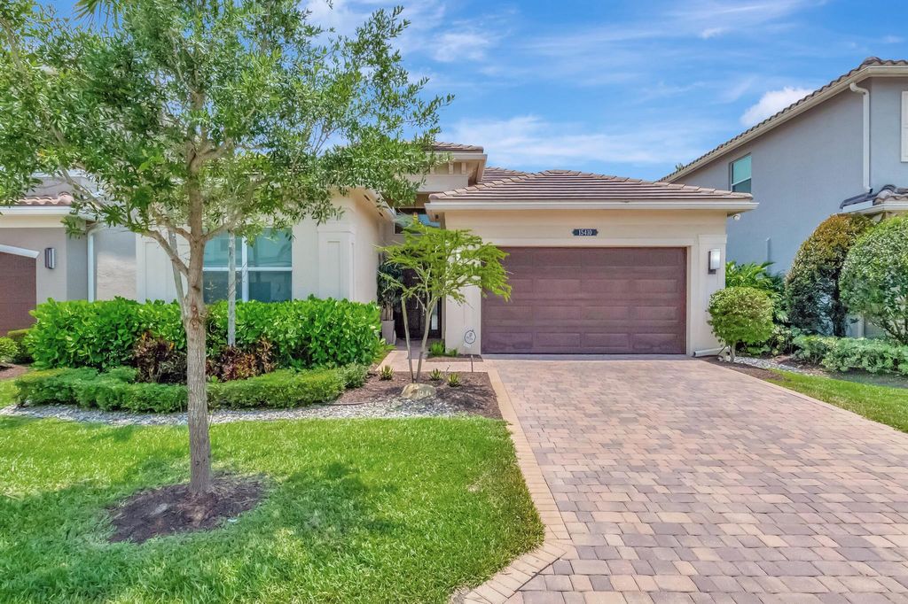 Photo of 15410 Blue River Road, Delray Beach, FL 33446 (MLS # R10988616)