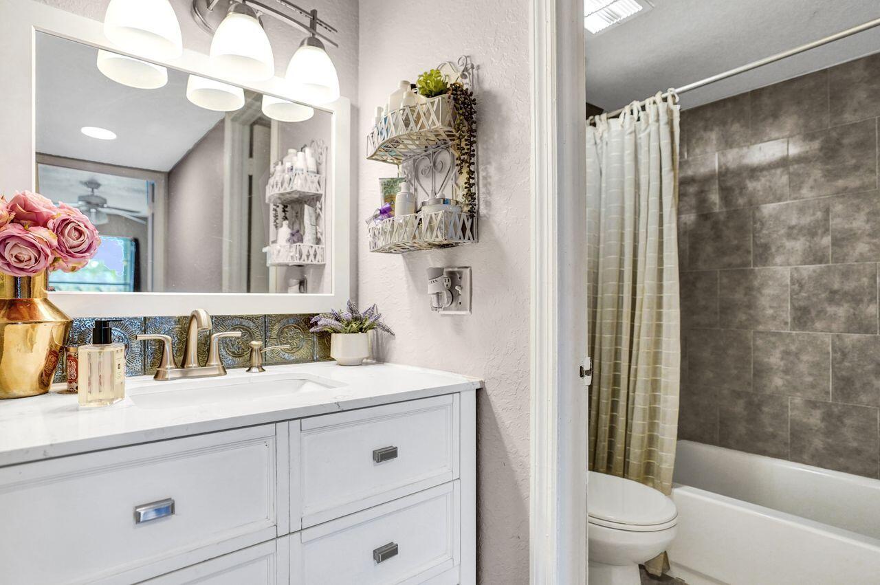 GREENWAY VILLAGE SOUTH CONDO 3 - Residential