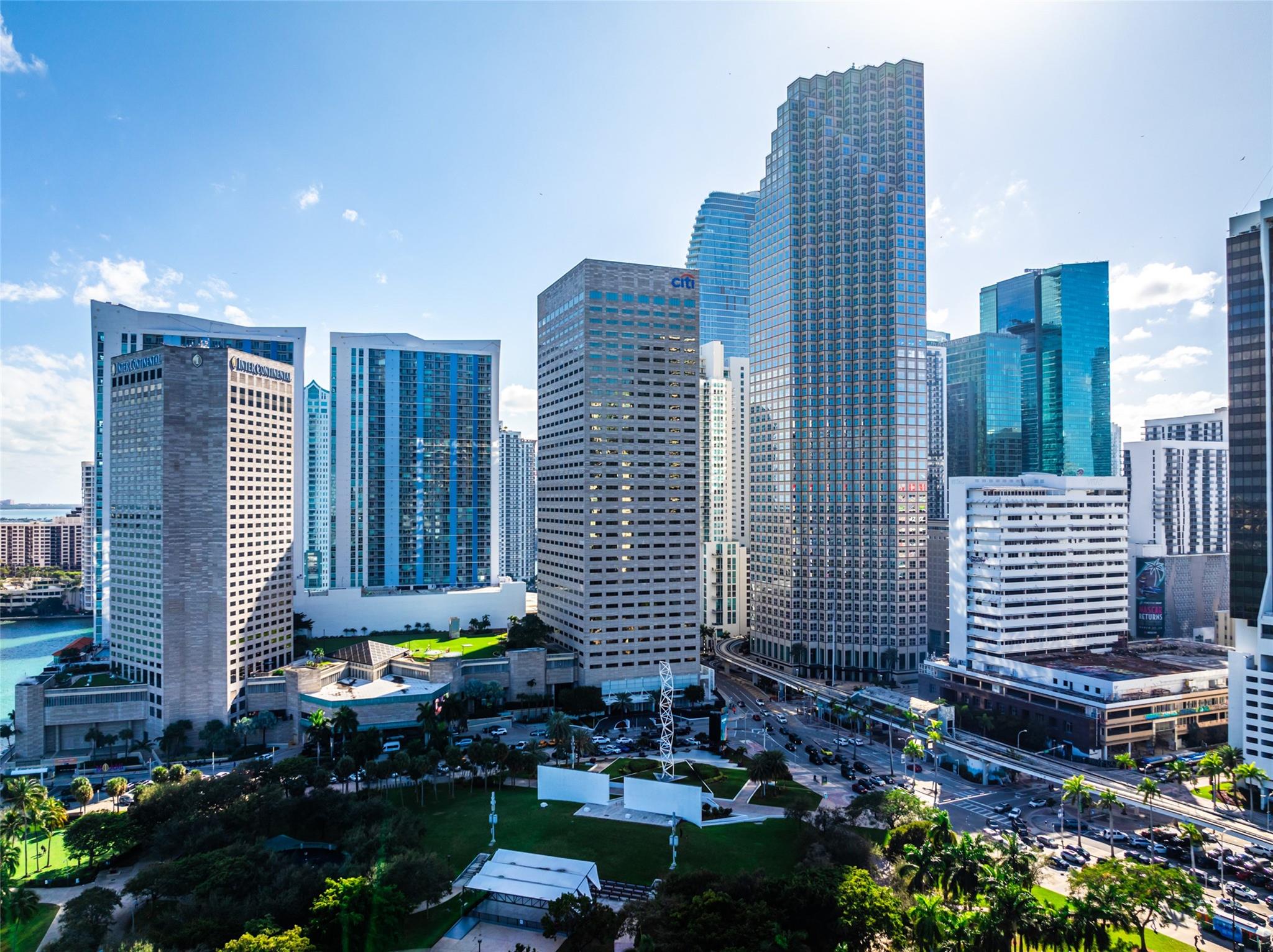 View photos, virtual tours, details... 50 Biscayne Blvd 1511