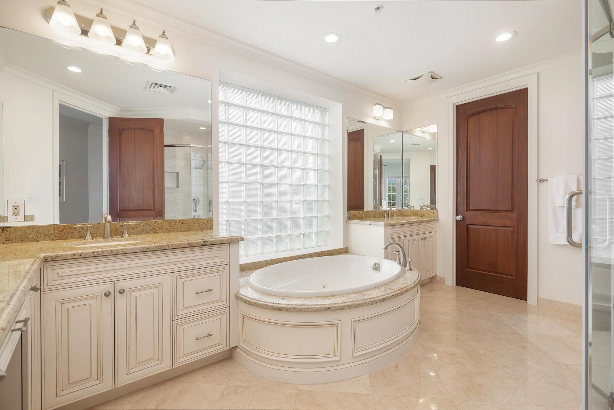 BREAKERS SOUND AT JUPITER - Residential Lease