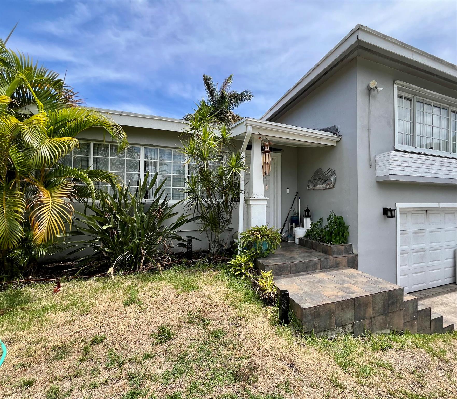 LAKE OSBORNE ESTS IN - Residential