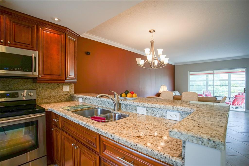 HAWAIIAN GARDENS - Residential