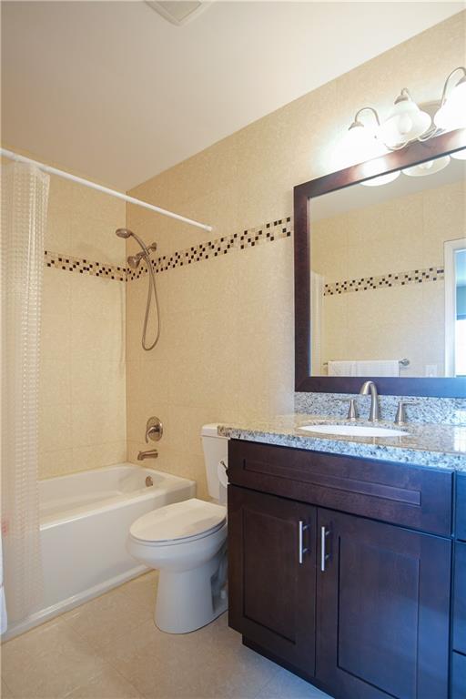 HAWAIIAN GARDENS - Residential