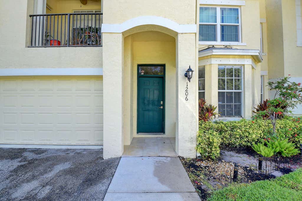 Photo of 1206 BELMONT Place, Boynton Beach, FL 33436 (MLS # B26065231)