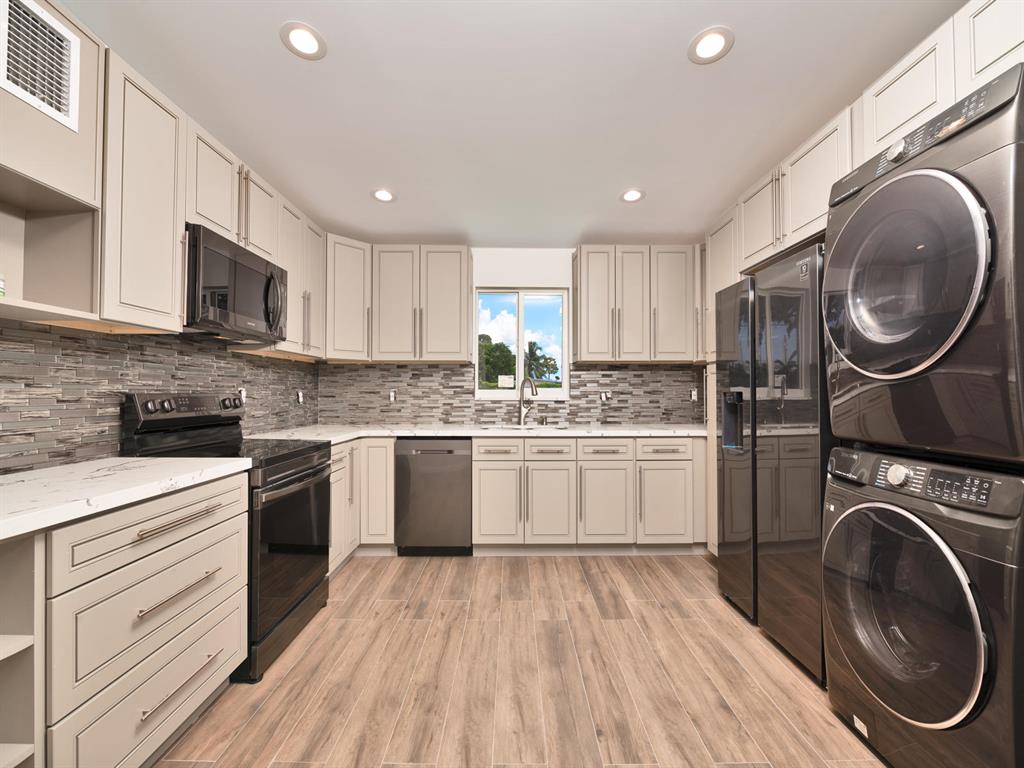 FOREST HILL VILLAGE 1 - Residential