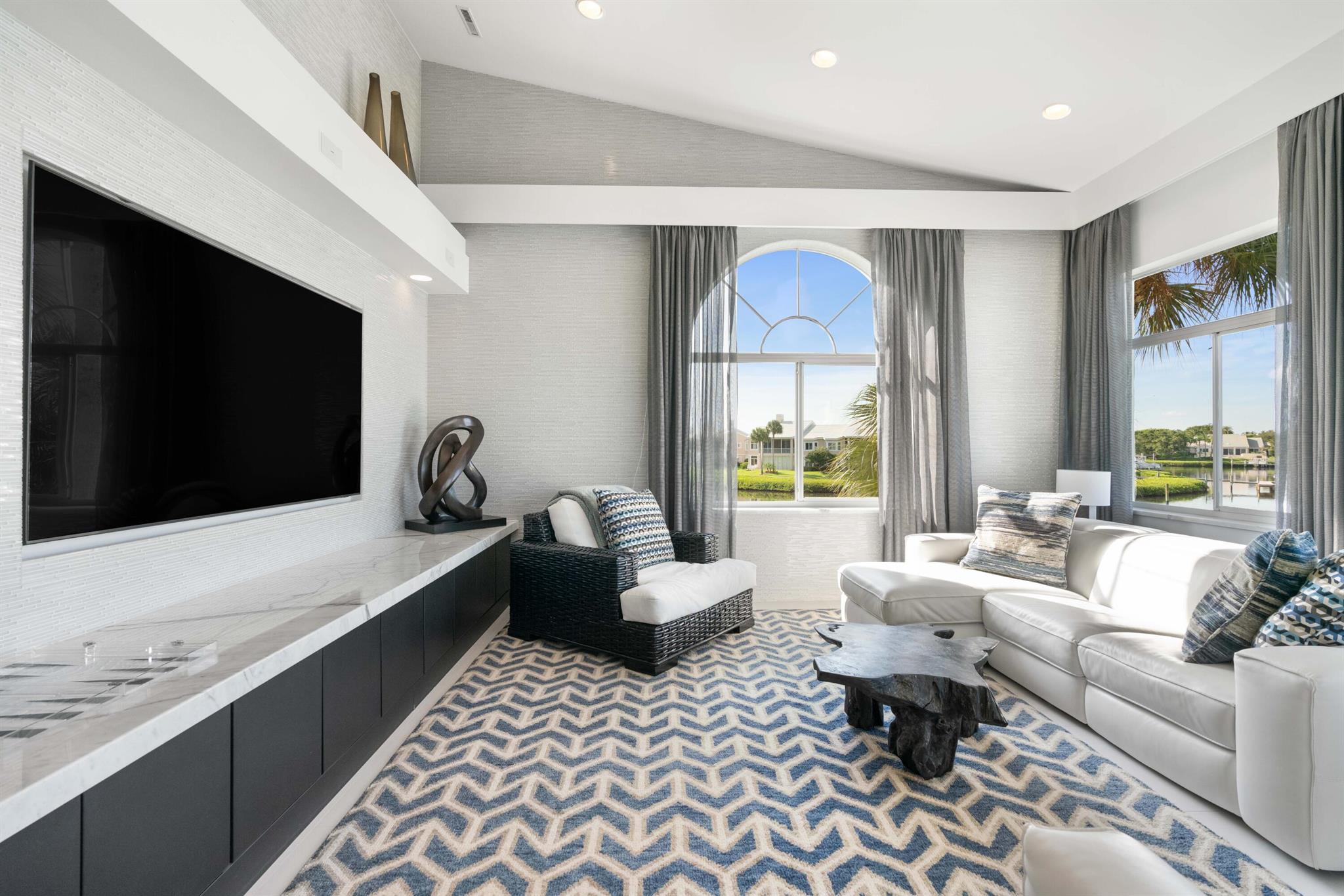 Admirals Cove - Residential