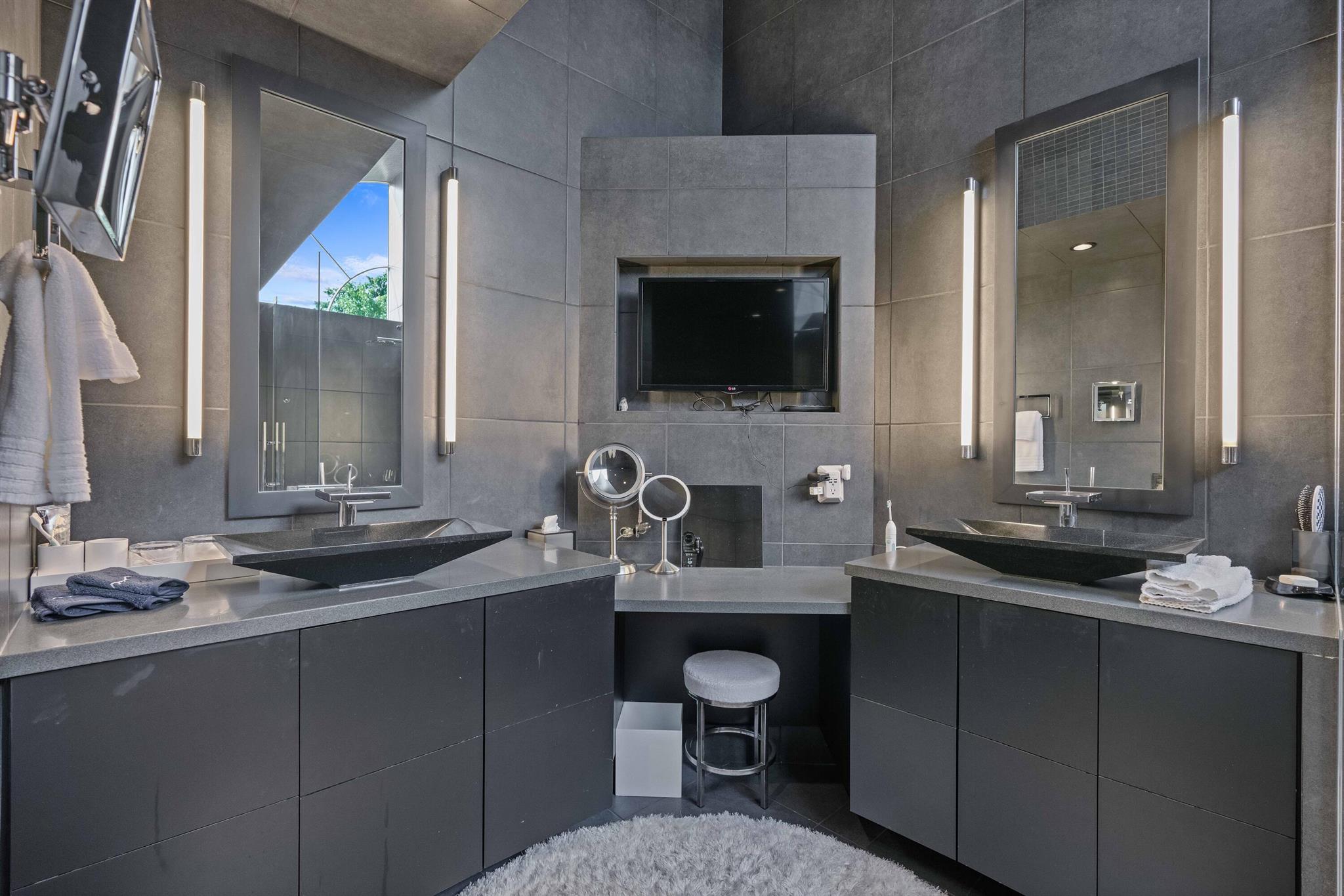 Admirals Cove - Residential