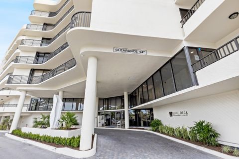 A home in South Palm Beach