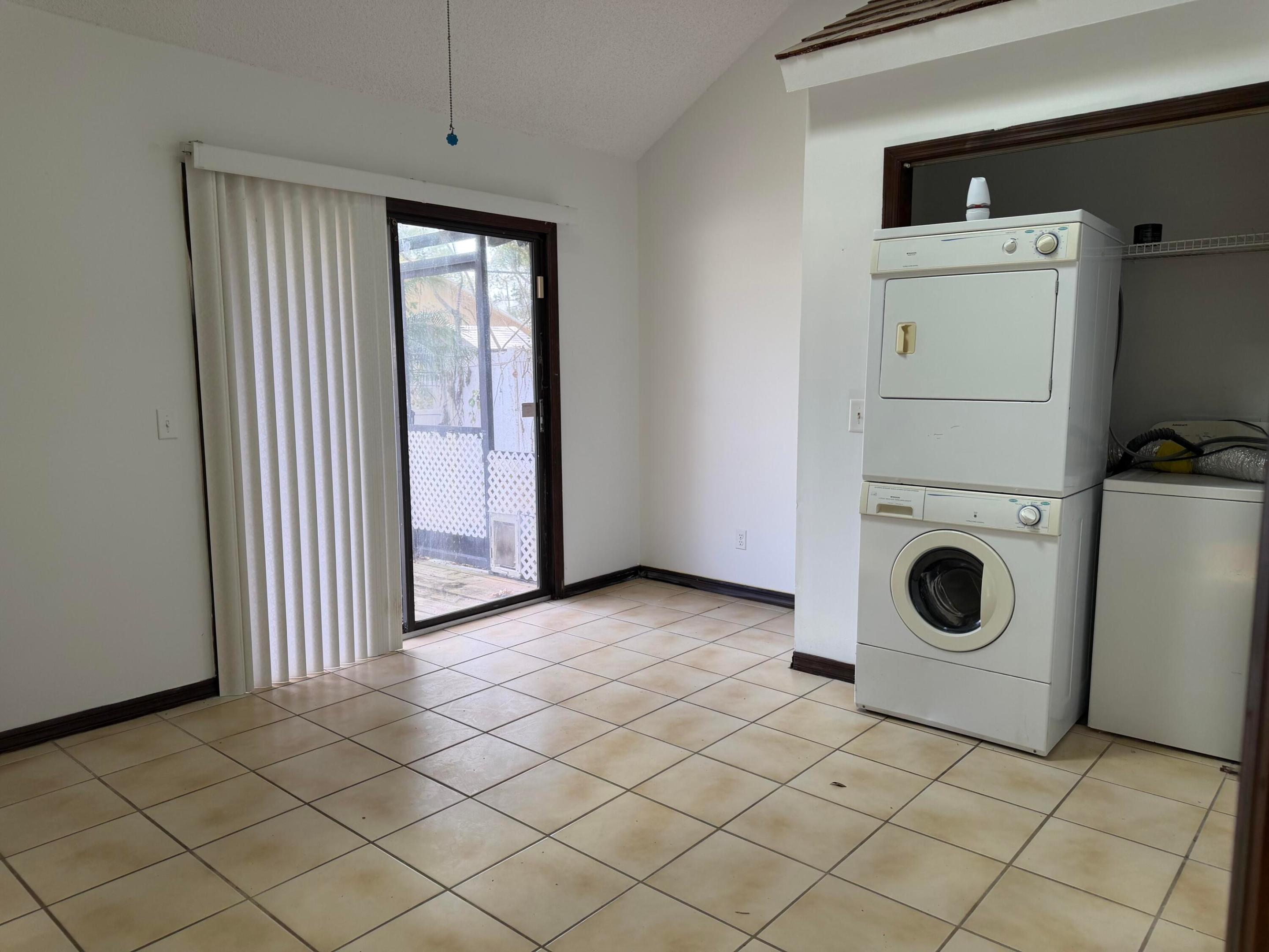 OSLO PARK UNIT NO 6 - Residential