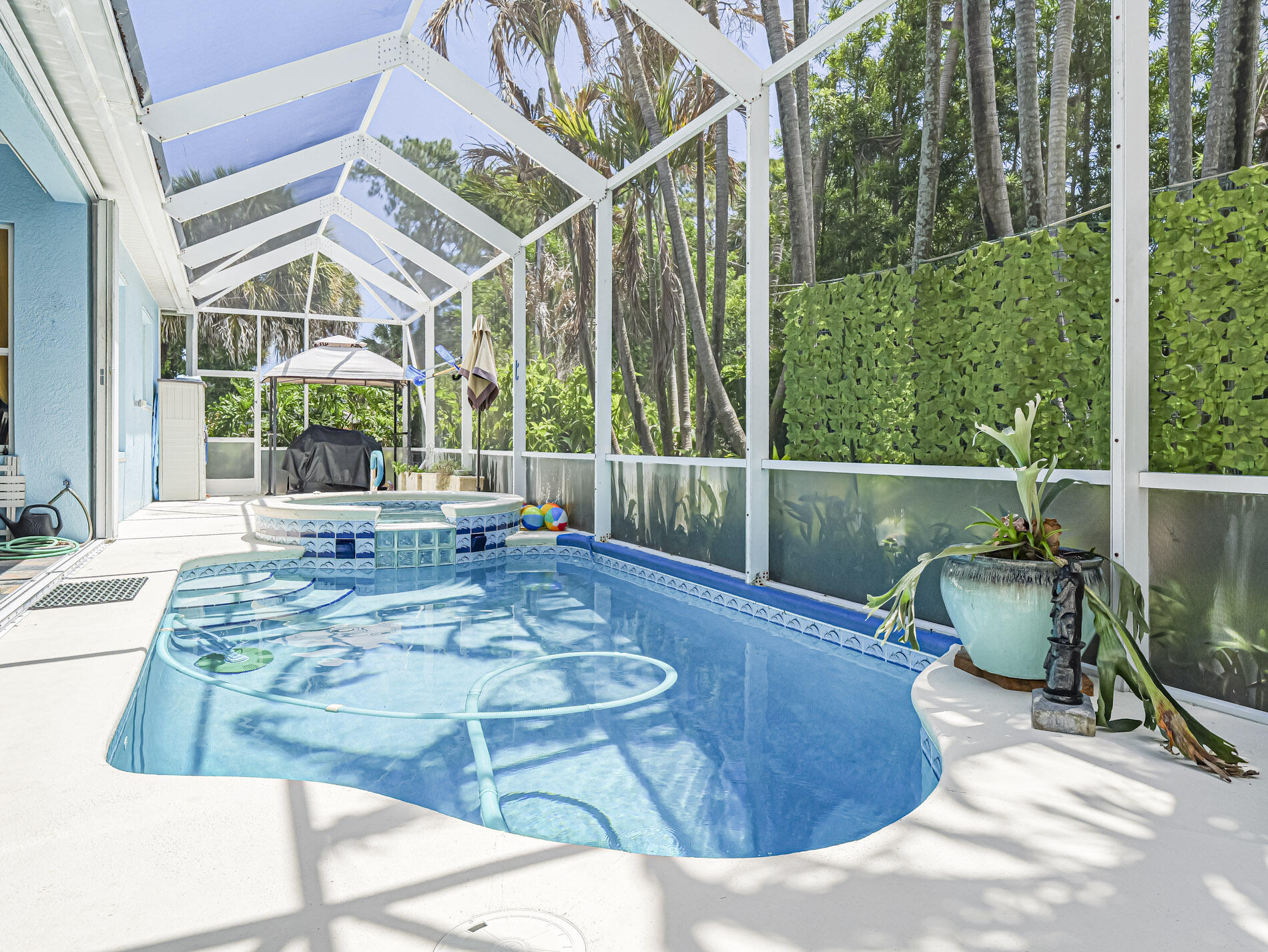VERO BEACH HIGHLANDS UNIT 5 - Residential