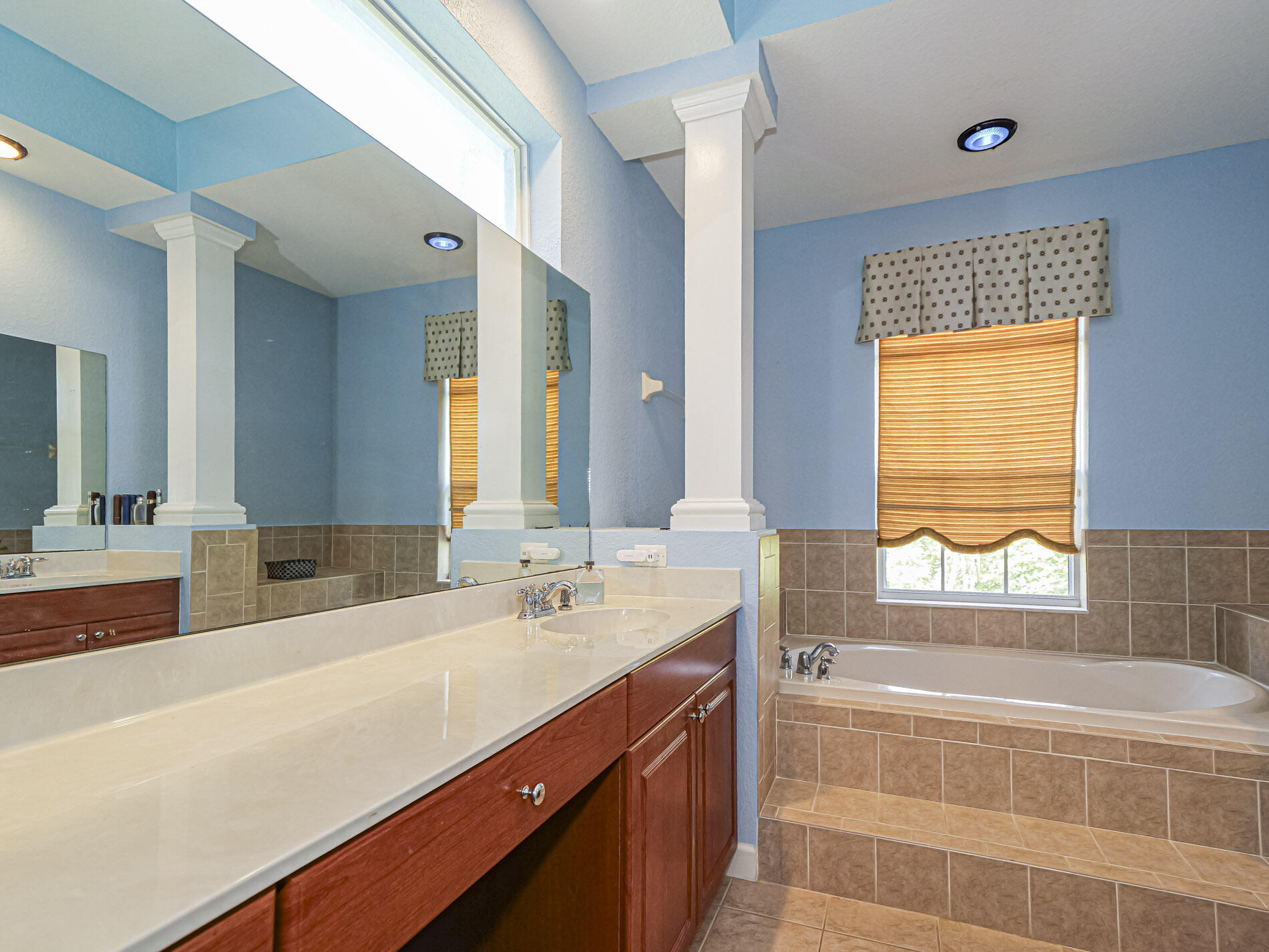 VERO BEACH HIGHLANDS UNIT 5 - Residential