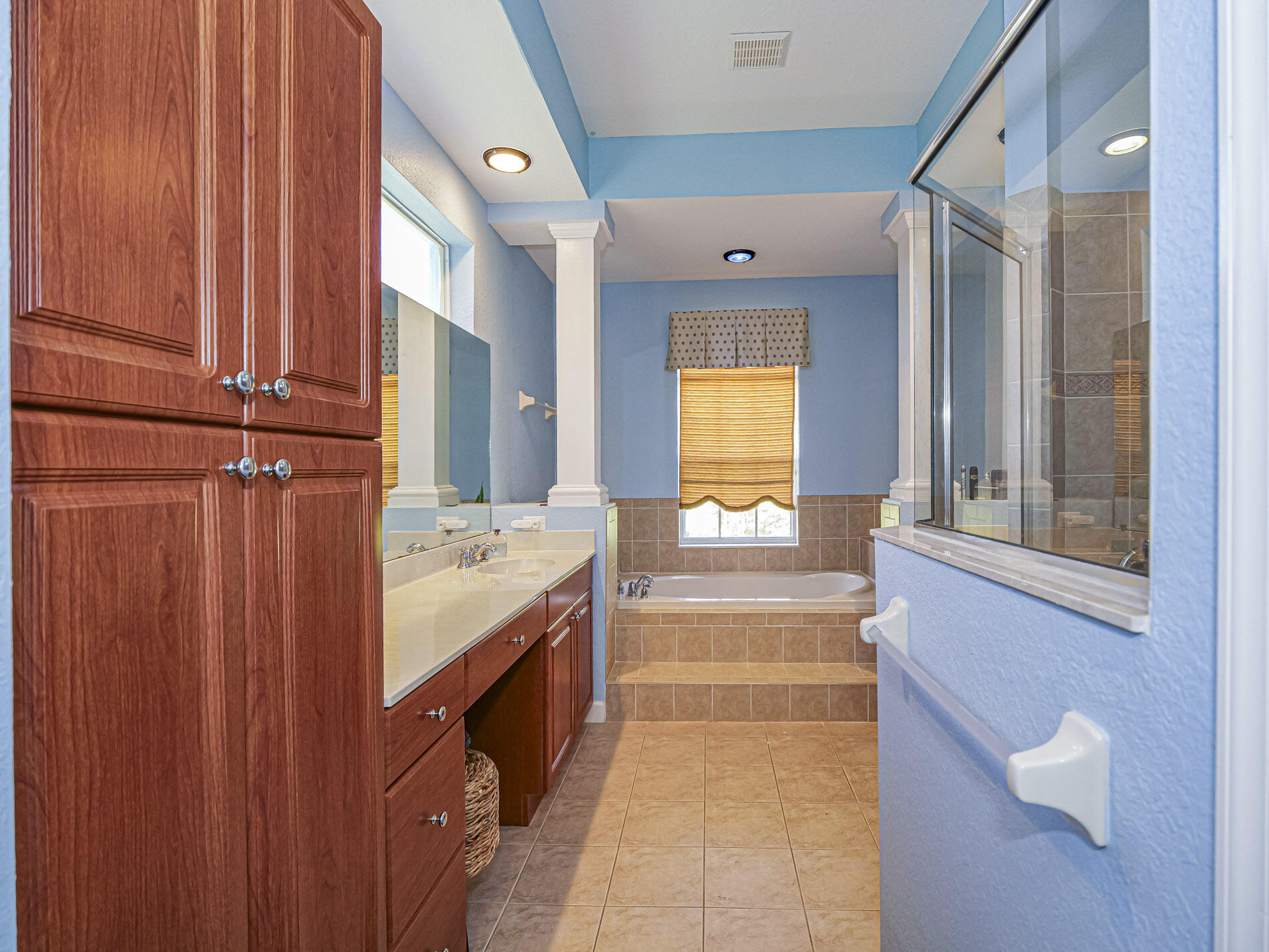 VERO BEACH HIGHLANDS UNIT 5 - Residential