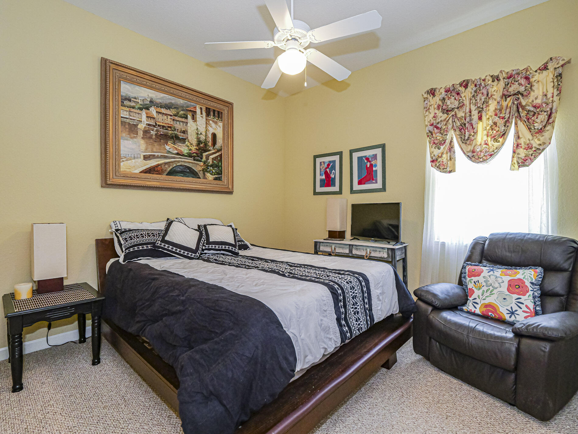 VERO BEACH HIGHLANDS UNIT 5 - Residential