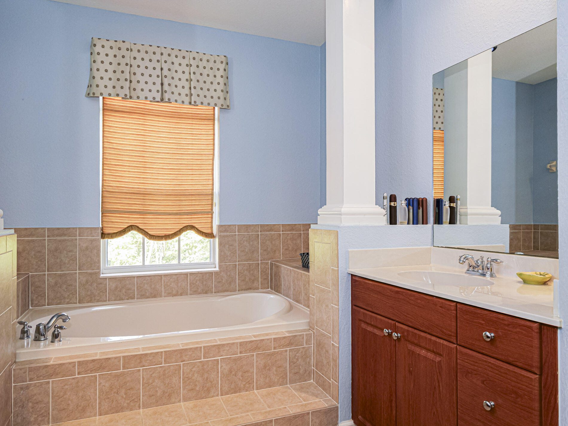 VERO BEACH HIGHLANDS UNIT 5 - Residential