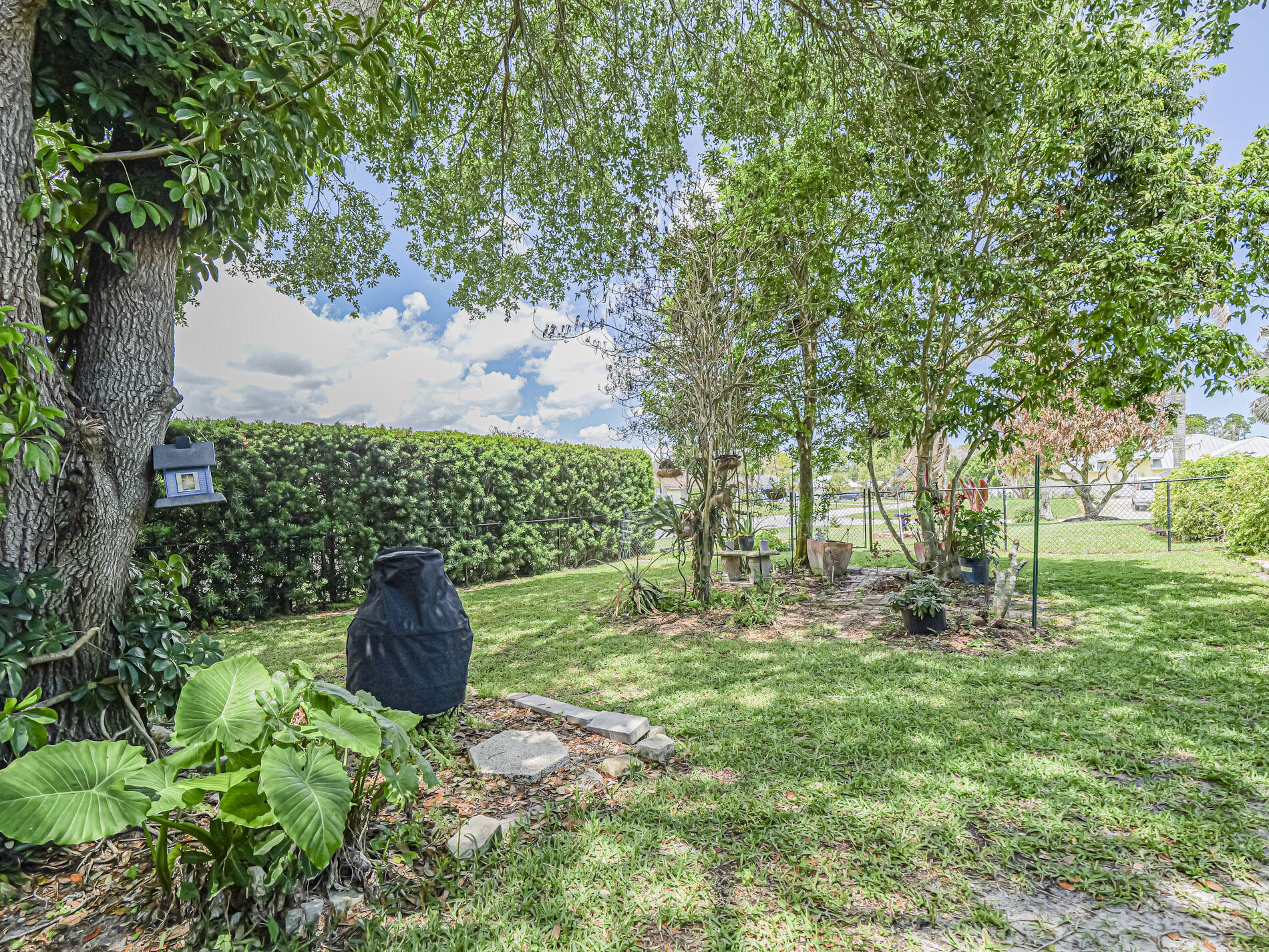 VERO BEACH HIGHLANDS UNIT 5 - Residential