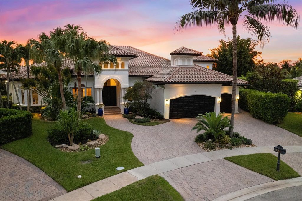 Photo of 721 Grayhawk Avenue, Plantation, FL 33324 (MLS # F10451704)