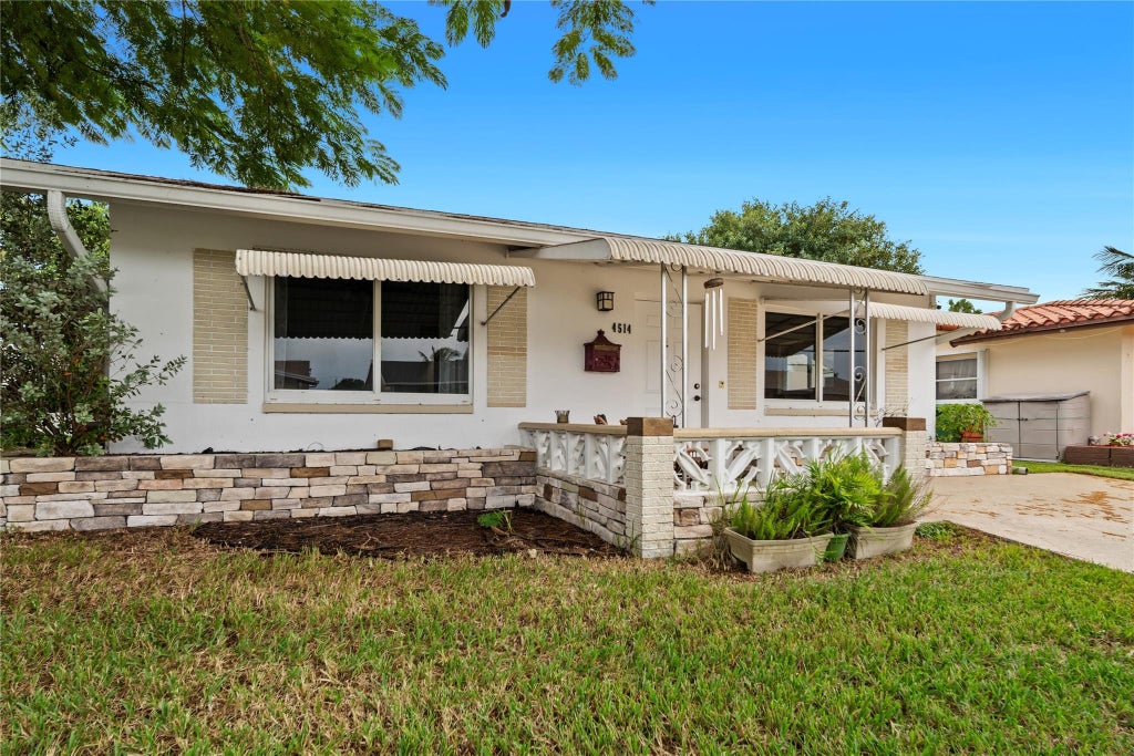 Photo of 4514 NW 49th Drive, Tamarac, FL 33319 (MLS # F10534901)