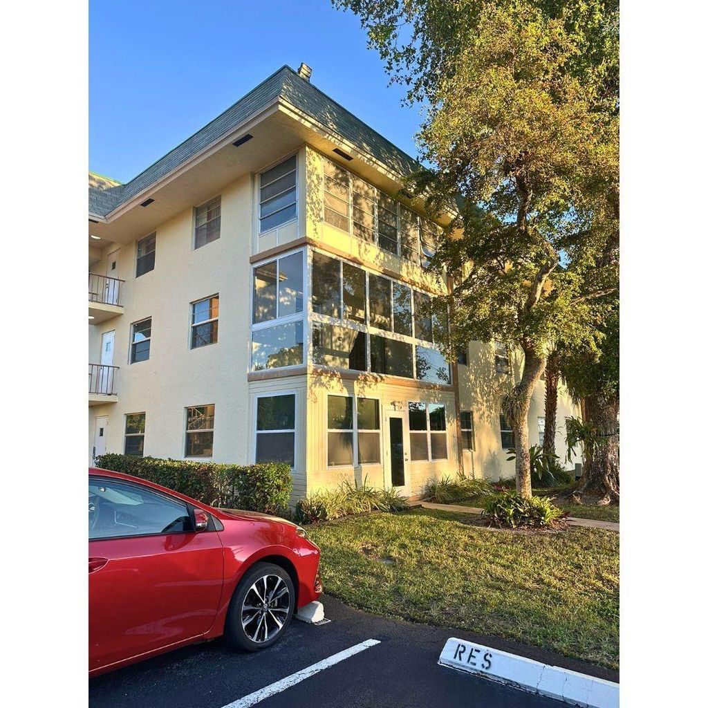 listing image 0