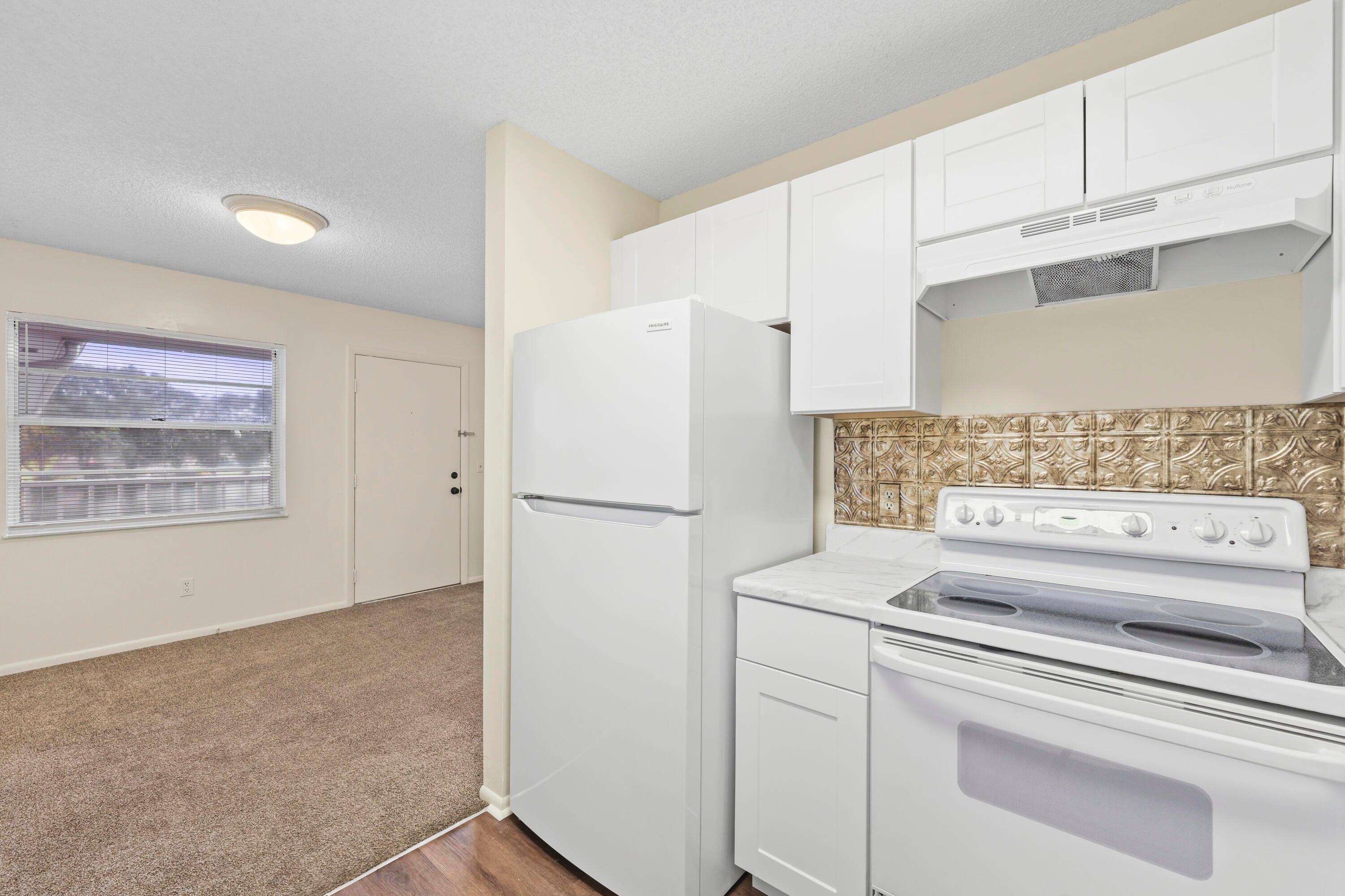1 LAKE VISTA Trail 205