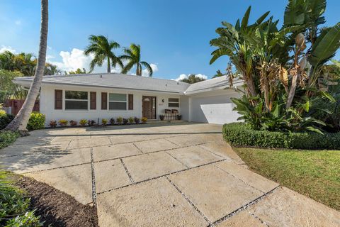 A home in Lake Worth Beach