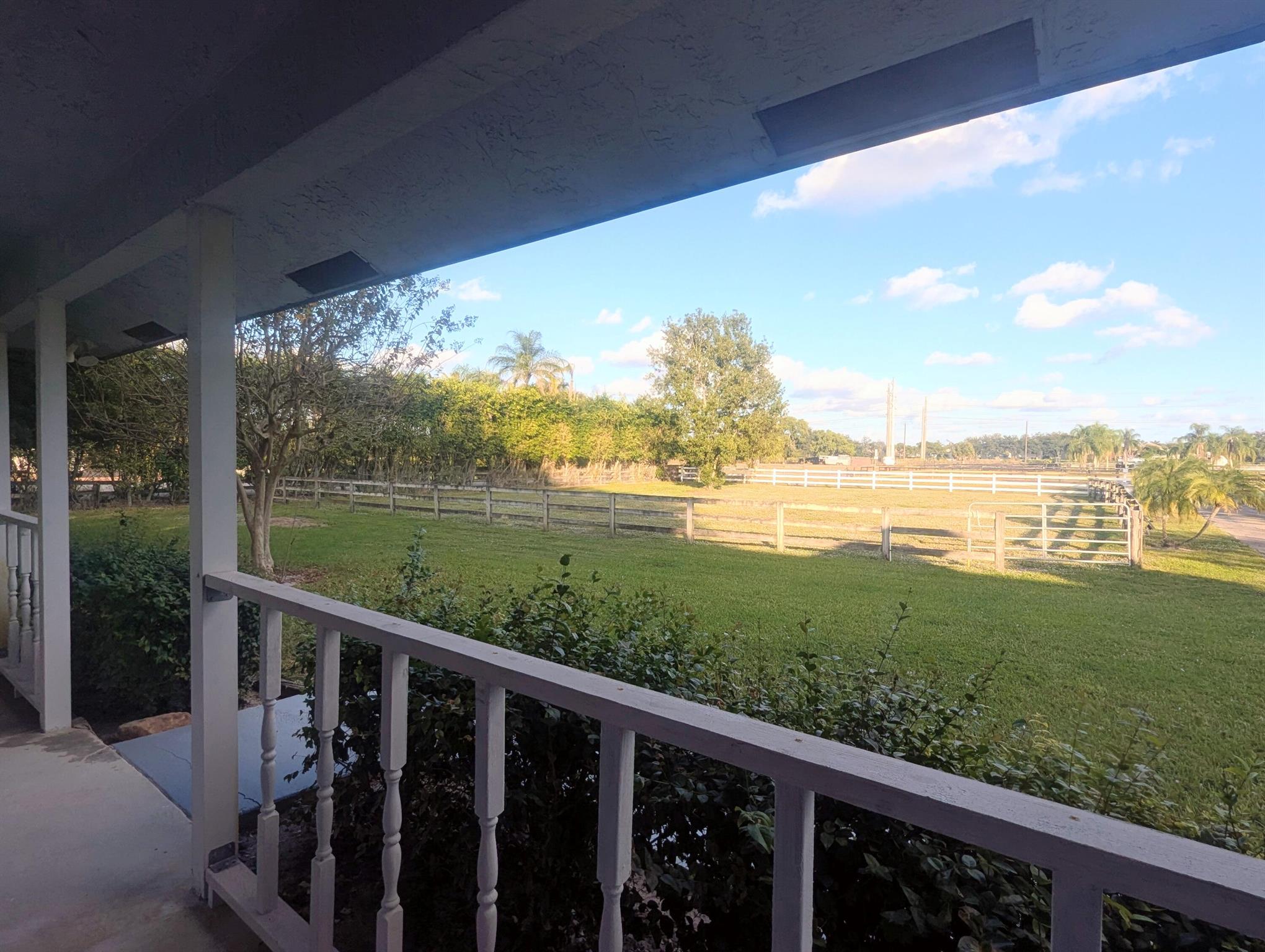 PALM BEACH LITTLE RANCHES - Residential Lease