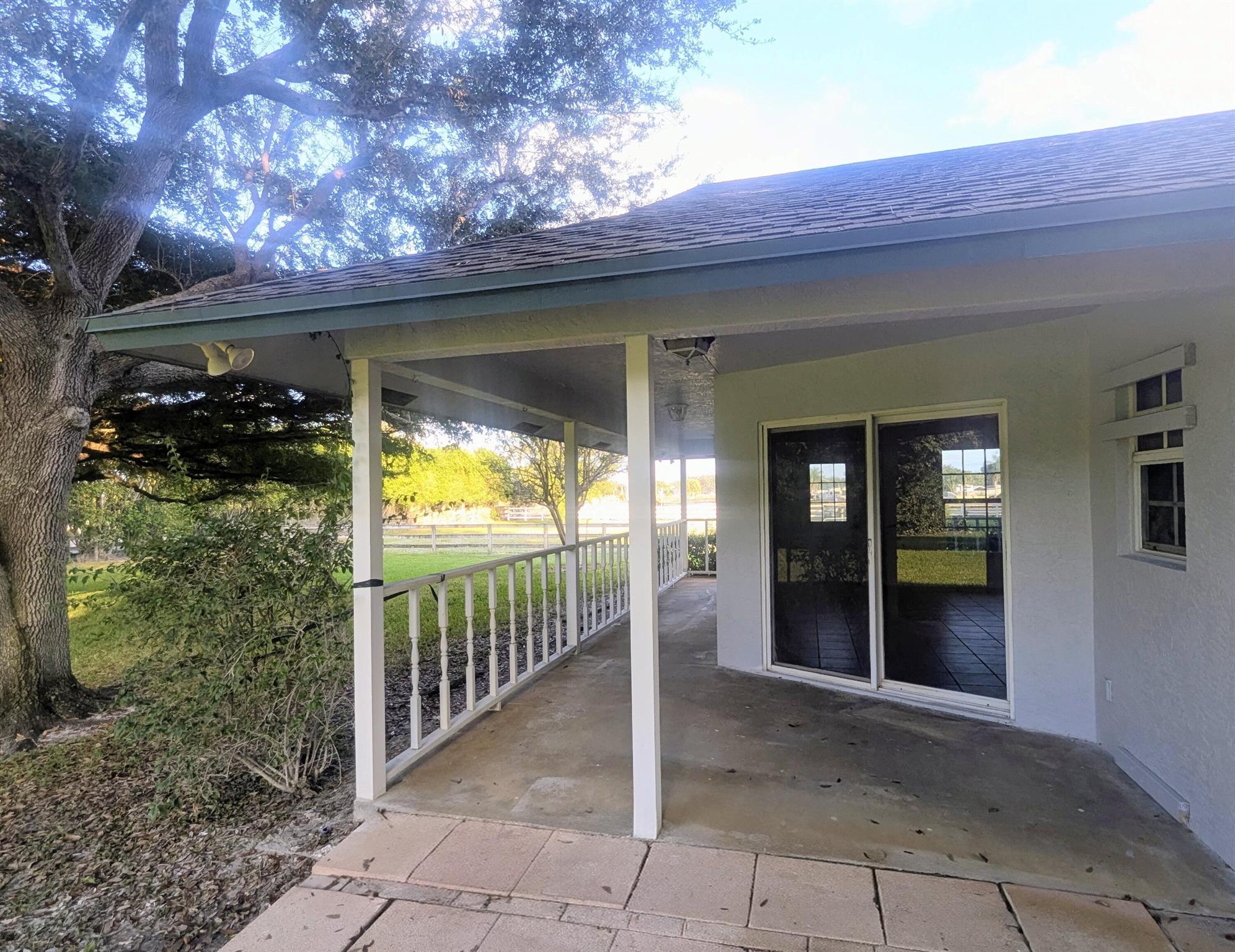 PALM BEACH LITTLE RANCHES - Residential Lease